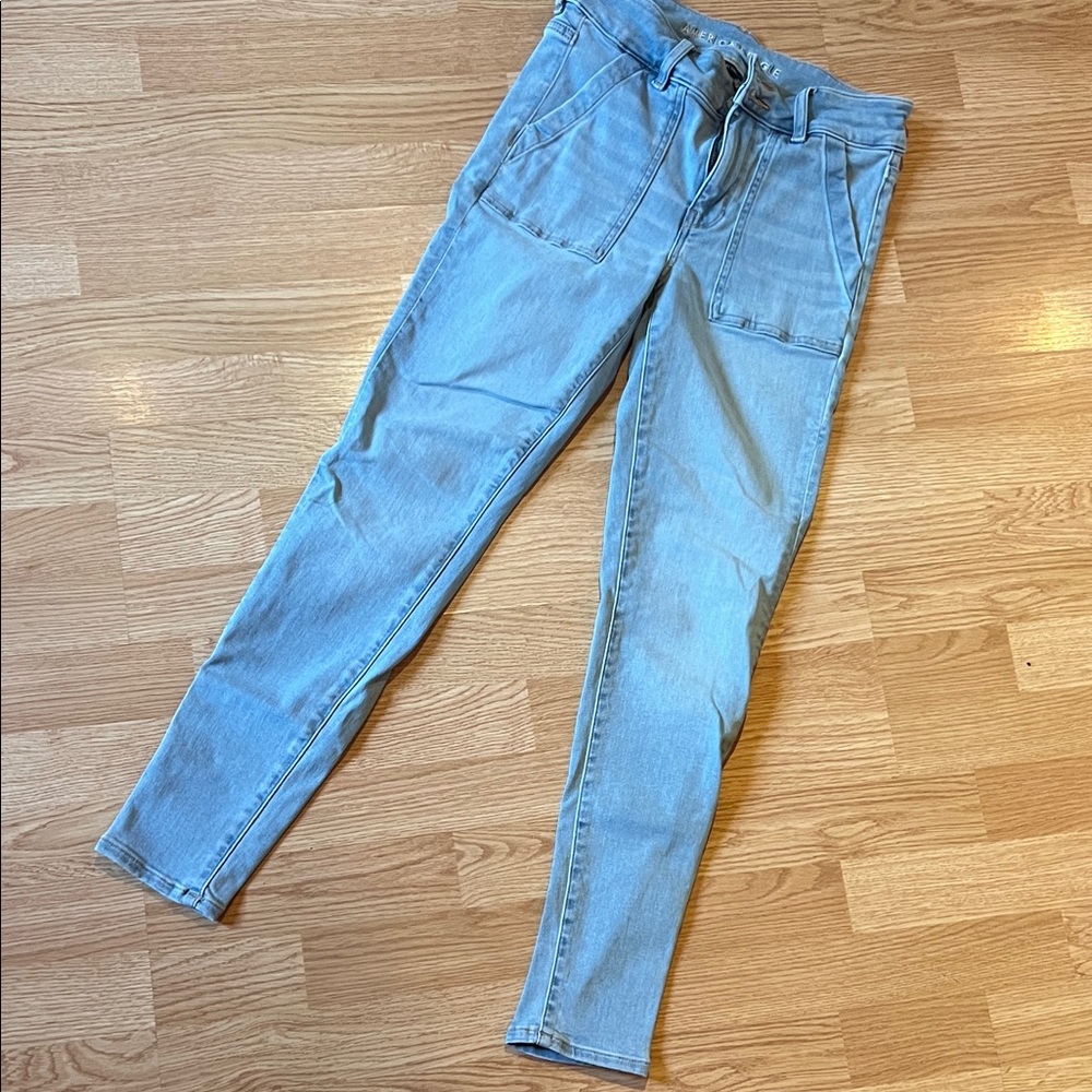 American Eagle Outfitters Light Blue Stretch Denim size 6 Regular